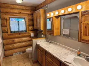 Katherine Lake Lodge - Image 2