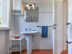 Wunderbares alleinstehendes Ferienhaus für 4 Personen mit TV, Terrasse und Haustiere erlaubt - Image 2