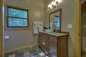 The Bunker on 22 acres, Mountain Views, hiking - Image 2