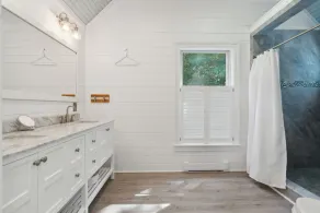 5 Bedroom, 4.5 Bathroom, In-ground Pool, Awning, Gym near Parsons Beach! - Image 3