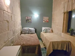 Traditional Maltese 2-Bedroom Home with Private Hot Tub - Steps Away from Valletta - Image 3