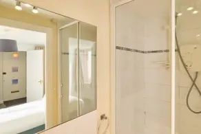 Host & Stay - King's Corner - Image 2