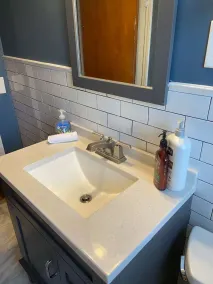 10 minutes to Downtown Cleveland - Entire 3B/1Bath Pets Allowed - Image 2