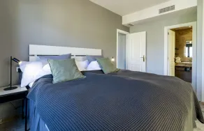 LA- Beautiful 3 bedroom Penthouse close to sea - Image 5
