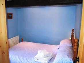 Quaint and characterful accommodation in an ’away from it all location’. - Image 4