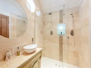 Sympathetically stunning restored property. - Image 2