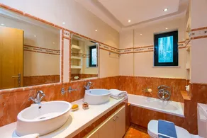Argyro Villa - Image 2