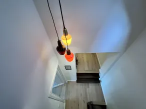 Beautifully renovated home with 5 large bedrooms and 4 bathrooms - Image 2
