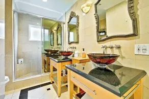 Luxury Gated Mission Bay Estate with Resort Style Pool! - Image 5