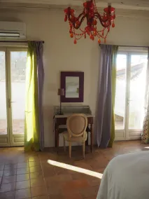 Beautiful medieval home, nestled in the heart of the his - Image 5