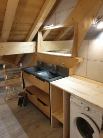 The chalet. - Image 2