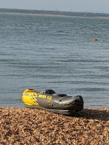 Cliffside Cosy Cottage by Cowes Beach: 1x KING-Size Double BR & a Twin/Kids BR - Image 5