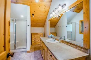 Spacious home with fireplace, firepit, jetted tub & gas grill - close to lake - Image 4