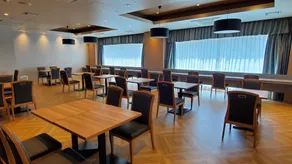 Kochi Pacific Hotel - Image 4