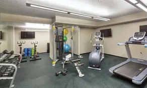 2BD/Austin with 2 Baths and Rooftop Pool! - Image 2