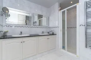 Casa Honiol, private and spacious villa with sea views - Image 4