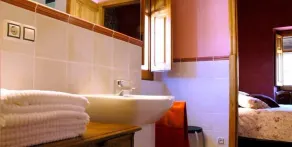 Brilliant, Catalan Holiday Home w/ Private Pool - 5 bedrooms, 5 bathrooms - Image 2