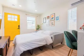 Casita Amarilla, Unique Tiny Home near Downtown SD w/ Private yard - Image 5
