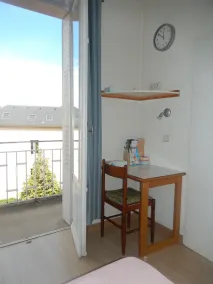 Lovely studio in the center of town 2 balconies - Image 5