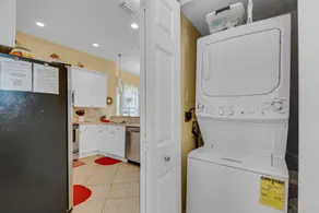Kenja Kottage - Charming Cottage in Gated Community - 1/2 block to the Gulf! - Image 2