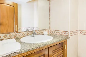 Sea View !!! 2 bedrooms - Image 3