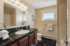 Luxurious Beachfront House - spectacular ocean views - w/ indoor elevator - Image 4