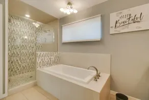Spacious Hillside 5 Bdrm with Pool and Views - Image 3