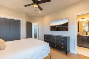 The Overlook - Hot Tub, Mountain Views, King Suites, Luxury 4BR, hiking trails! - Image 5