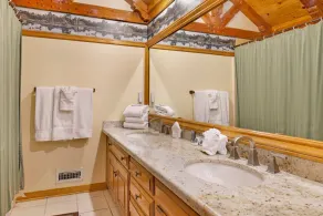 Bearfoot Lodge - Cozy - Your Seasonal Big Bear Escape! - Image 3