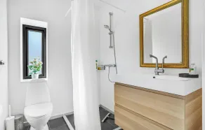 Hermosa casa de 4 habitaciones en. - Image 4
