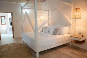 Cliffhouse - 5br villa - stunning sunset, snorkeling, tennis, seaside cuisine - Image 5