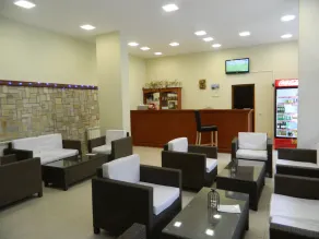 Modern Complex With Spa Facilities, 5 Minutes walk to Gondola - Image 4