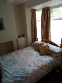 £ 60 / natt mysig bilaga i den vackra förorten Nottingham. Nära till affärer! - Image 5