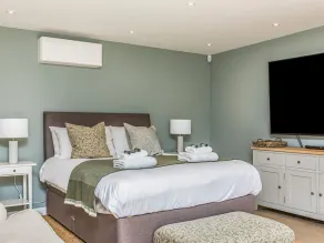 Charming Bosham Garden Lodge - Pass the Keys - Image 4