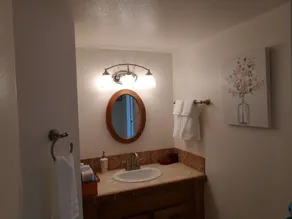 Sea View Inn - Image 4