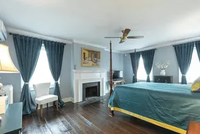 The Pembroke Room in the historic Holladay House - Image 4
