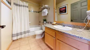 Merveilleux appartement en copropriété adapté aux familles avec jacuzzi | Vue montagne | À côté du ski - Image 4