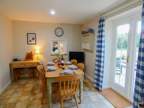 The Old Stables - 4 bedrooms, family countryside retreat, dog friendly - Image 2