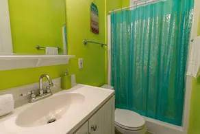 Stylish Beach House in Resort Community, Family Friendly Rental - Image 4