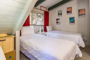 DACHA GALINA - LAKEMONT PINES COTTAGE, WALKING DISTANCE TO LAKE WITH FREE ACCESS - Image 5