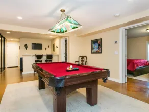 Excellent Mountain Views and Short Walk to Downtown Asheville - Image 2