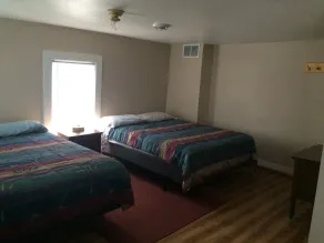 Shady Pines Retreat - Image 5