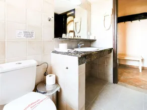 Apartment in Paleokastrites with Pool - Image 4