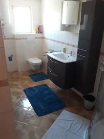 Apartment with terrace near the beach - Image 5