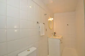 Fully equipped guesthouse with pool near UFSC and UDESC. - Image 4
