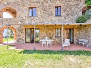 Modern Farmhouse in Suvereto with Veranda - Image 4