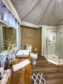 Luxury Suite 3-Safari Tent-Outdoor Whirlpool Tub-Beautiful View - Image 2