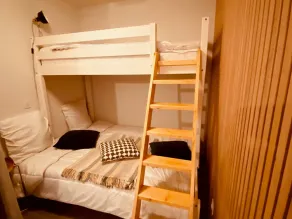 Charmant appart 2 ch + coin nuit, balcon sud, garage, près de La Clusaz et commerces, St Jean de Sixt - FR-1-459-195 - Image 3