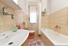 Apartment 1554/15954 (Istria - Pula), 4500m from the beach - Image 3