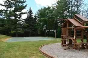 Quiet townhome between Canandaigua and Naples in the Finger Lakes - Image 2